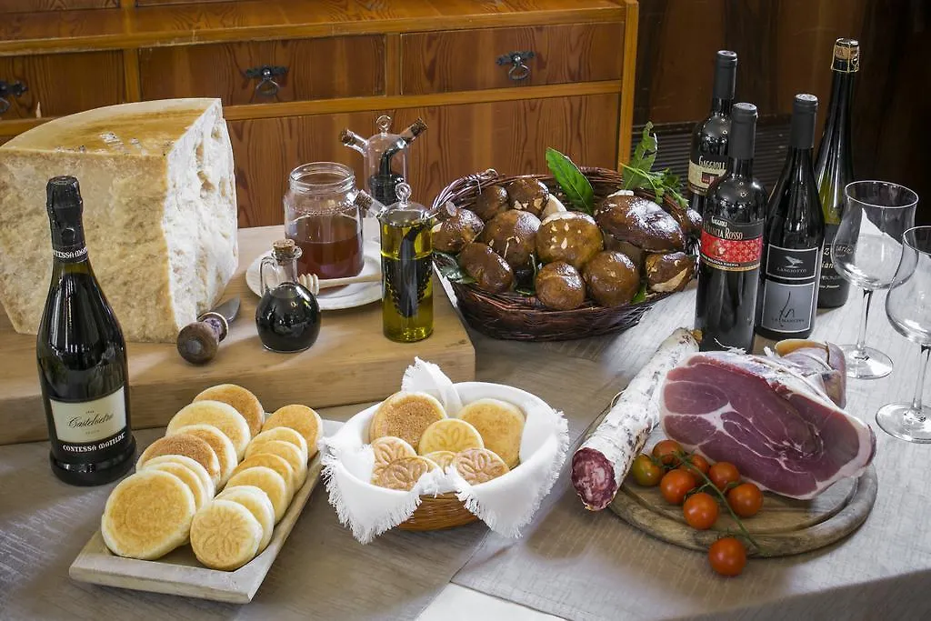 ****  Hotel Falco D'Oro Tole Italy