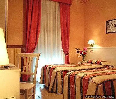 Hotel Falco D'Oro Tole Italy