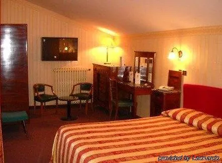 Hotel Falco D'Oro تول