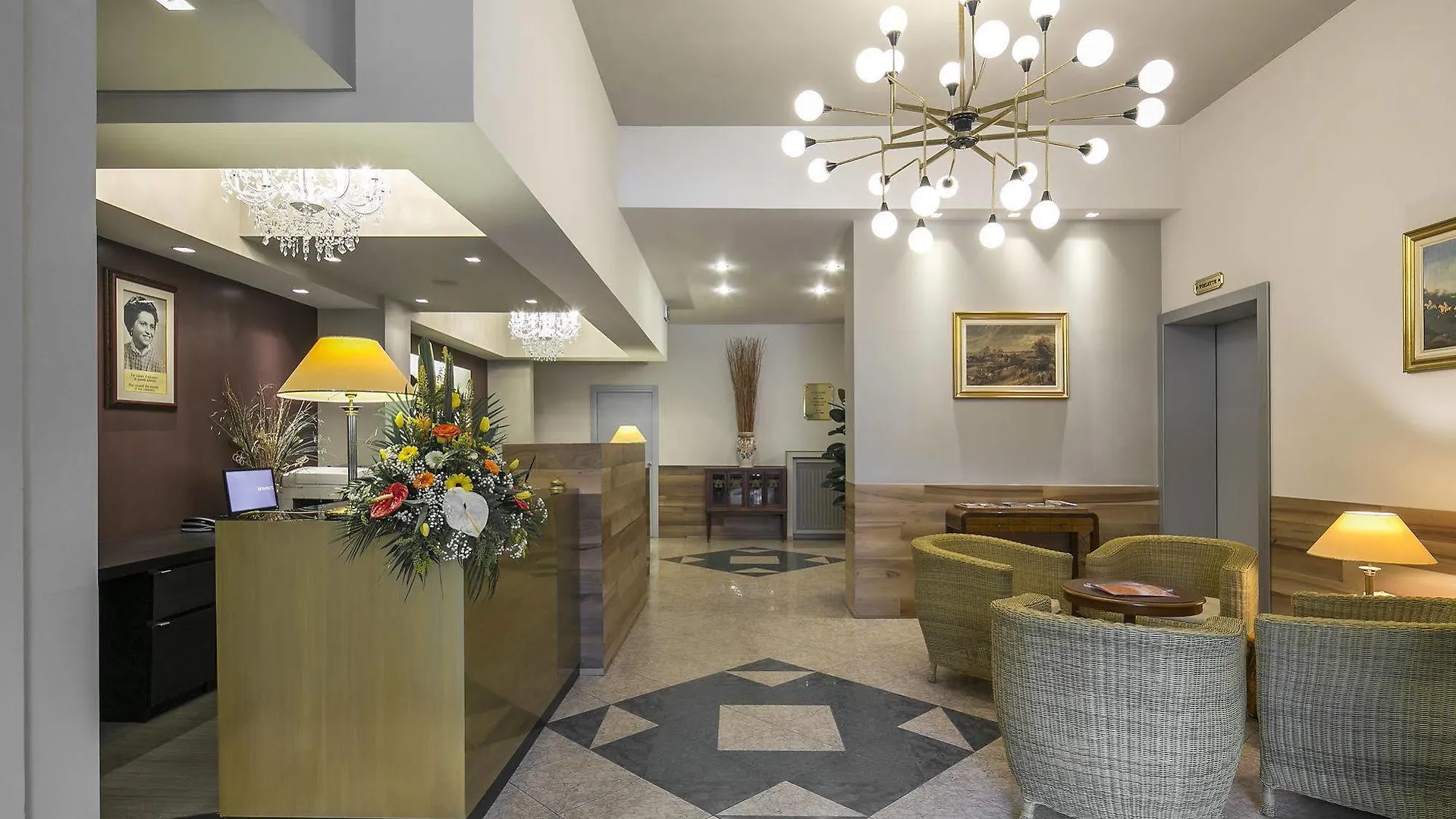 Hotel Falco D'Oro Tole 4*,