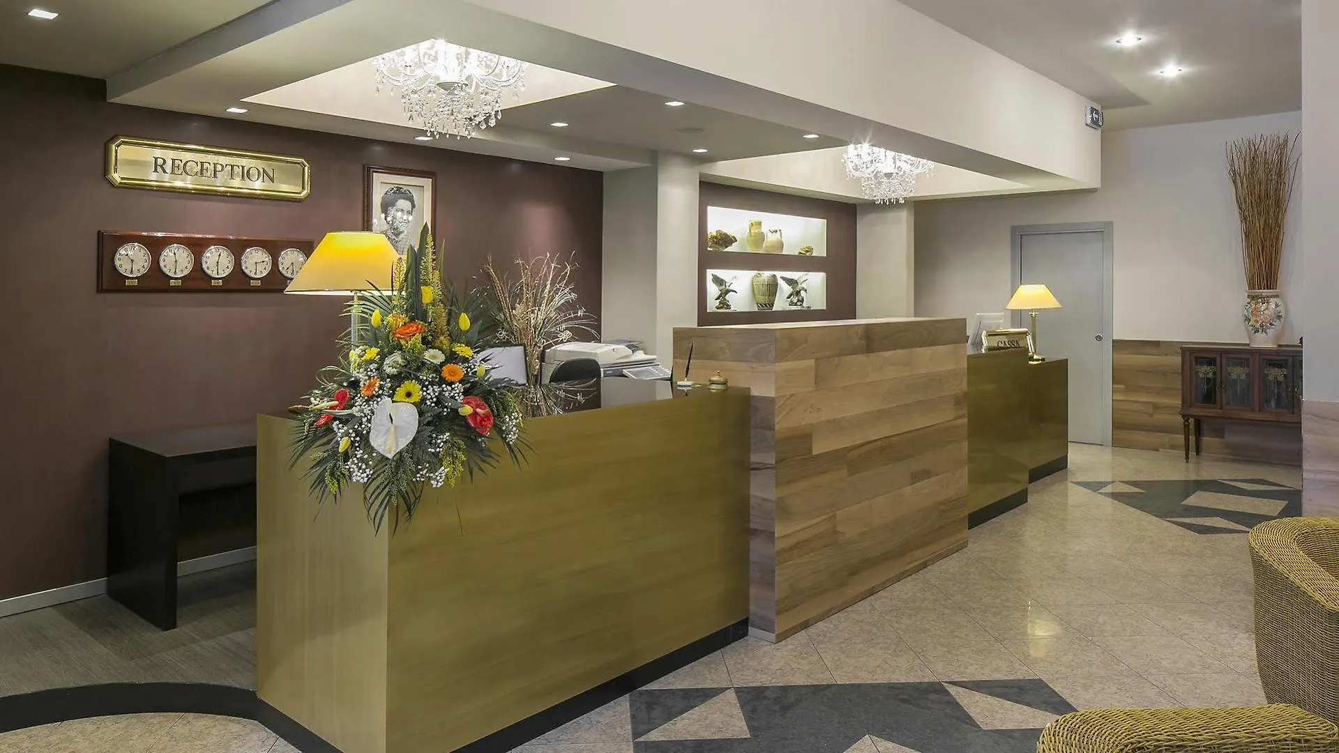 Hotel Falco D'Oro Tole